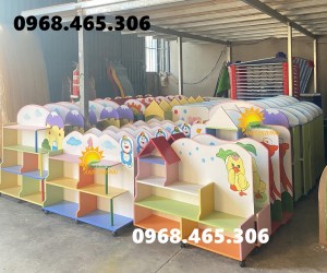 Kệ gỗ mầm non nhiều màu, kệ gỗ mầm non MDF giá rẻ