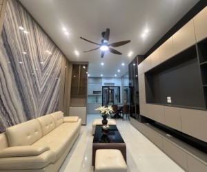 BÁN NHÀ  BỒ ĐỀ DÂN XÂY 5 TẦNG THANG MÁY DT55M GIÁ 12.8 TỶ - NGÕ THÔNG