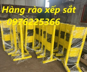 Hàng rào xếp sắt kéo tay | hàng rào xếp di động 