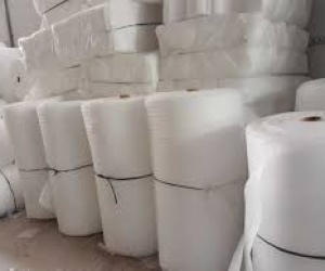 Màng xốp pe 3mm quấn hàng nội thất giá rẻ tại Hóc Môn