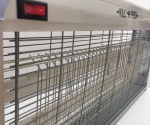 Đèn diệt côn trùng IK204