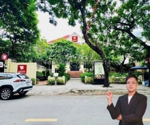 Bán Siêu Phẩm VILLA mặt tiền Xuân Thủy, Thảo Điền, Q.2. DT: 897m2, Sổ Đỏ. Giá: 405 tỷ. LH: