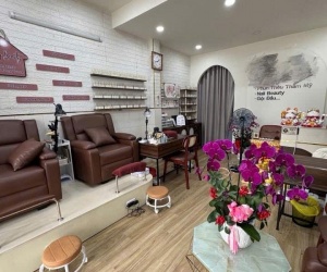 Sang tiệm nail, mi, gội tại 798 An dương vương. Q6.