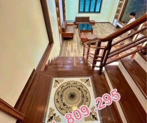 Gạch thảm lát nền cầu thang vuông nhỏ 