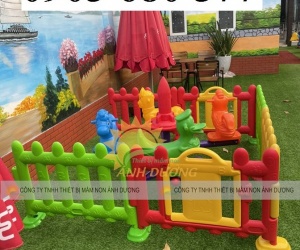 Rào chắn bằng nhựa lắp ghép dành cho trẻ em mầm non