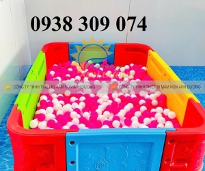 Nhà banh nhựa hình vuông mầm non, nhà banh cầu trượt trẻ em