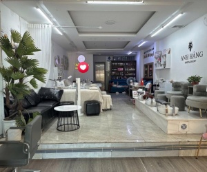 Do cần tiền gấp bên mình sang nhượng hết quán và cho thuê mặt bằng Spa - Nail - Mi