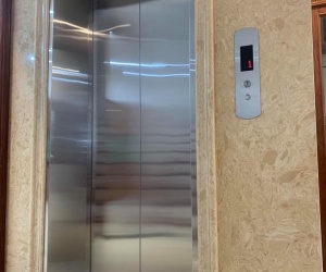 Nhà tôi cho thuê Nhà căn góc, mới, Thái Thịnh; vỉa hè 107m2* 4T- 30 Tr