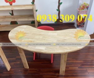 Bàn gỗ mầm non, ghế gỗ mầm non, bàn ghế gỗ nhà trẻ