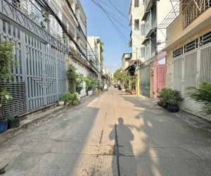 ‼️ Gần chợ Bà Chiểu – Hẻm ô tô tránh, thông – 3 tầng 90m2 chỉ hơn 13 tỷ (tl)