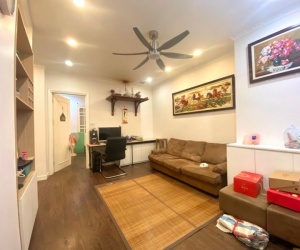 Bán căn hộ đẹp ngõ 28 Xuân La lô góc 64m2-3N1VS- giá 6,55 tỷ