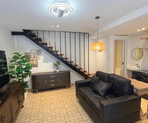 PHONG CÁCH HIỆN ĐẠI KẾT HỢP CỔ ĐIỂN SANG TRỌNG - NGANG 5M BỀ THẾ - 3 TẦNG LẦU - OTO ĐỖ CỬA - TRUNG