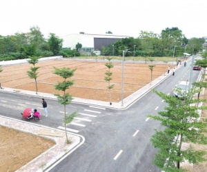 Bán đất chính chủ  Phú Cát/ Hòa Lạc  101.7m2 đất fun thổ cư. 4.x tỷ , lh 0966329691