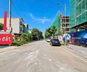 BÁN ĐẤT NGAY SÁT UBND XÃ HÒA LẠC - 0332861467