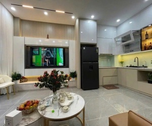 Nhà dân xây Ngọc Thuỵ 40M,6 tầng thang máy, ô tô đỗ cổng,nở hậu,full NT.Nhỉnh 10 tỷ
