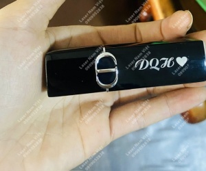 Khắc laser lên son theo yêu cầu - Quà tặng nhỏ xinh, dấu ấn riêng biệt