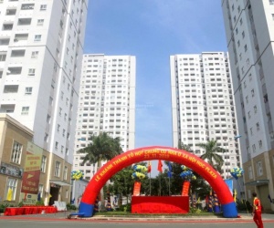 Chính chủ bán căn hộ 2PN HQC Plaza full nội thất chỉ 1,55 tỷ sổ hồng riêng