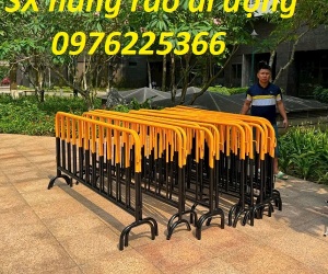 Hàng rào sắt di động phân luồng giao thông