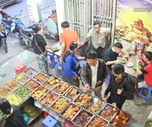 CẦN SANG NHANH MẶT BẰNG KINH DOANH QUÁN CƠM CHAY TẠI Lê Lợi gần chùa Hoằng Pháp