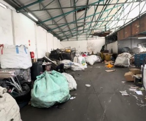 Cho thuê kho 500m2, tại Đức Giang, hợp đồng lâu dài , đường rộng, container vào đến nơi, giá thuê