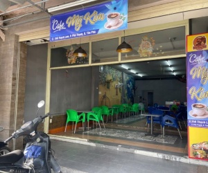 CHỐT NHANH, SANG RẺ QUÁN CAFE CHỈ 48 tr , sân rộng ( 10 bàn ), MB 5m x 18m , Thuê chỉ : 12 tr, Tel 