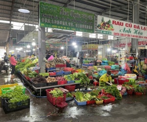 CẦN SANG NHƯỢNG Nhanh Sạp Rau  chợ Bà Tri, Đ. Tân Hiệp 17, P. Tân Hiệp, TP. Tân Uyên, Bình Dương