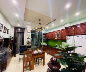Bán nhà Lê Đại Hành, 65m2, 5 tầng thang máy, mặt tiền 10m, nhỉnh 24 tỉ, dòng tiền 70tr/tháng