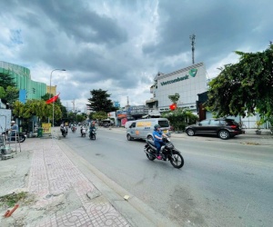 Bán Đất Mặt tiền Nơ Trang Long - gần Nguyễn Xí, 11x31m, nở hậu L 26m, GPXD 9 Tầng, 98 Tỷ.