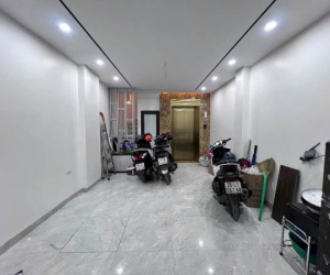 Bán nhà 5 tầng thang máy mới đẹp Nguyễn Đình Chiểu, 38m2, mặt tiền 4.4m, 14 tỷ