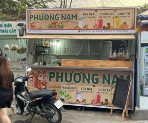 SANG KI-ỐT BÁN NƯỚC ĐẦY ĐỦ ĐỒ DÙNG – NGAY CỔNG TRƯỜNG ĐẠI HỌC MARKETING UFM