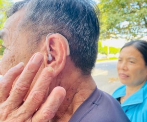 Nghe kém có thể ảnh hưởng tới sự tự tin như thế nào?